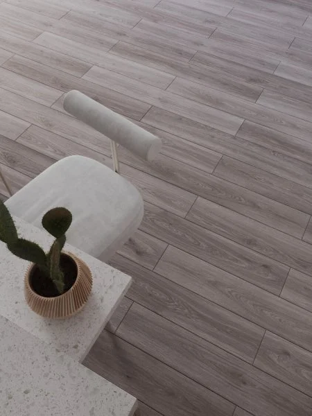 Ламинат Egger PRO 10/33 4V Дуб Камвуния серый EPL221 в Омске