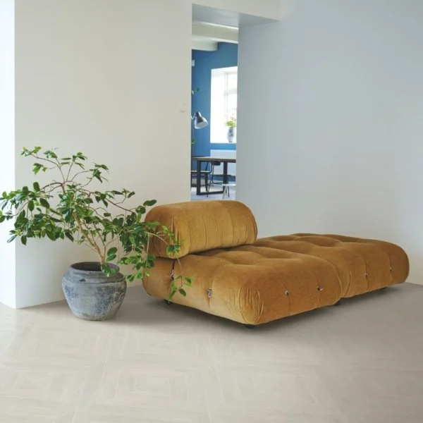 Ламинат Pergo Chevron 12 Pro Дуб Морозный Патинированный L1254-04157 в Омске