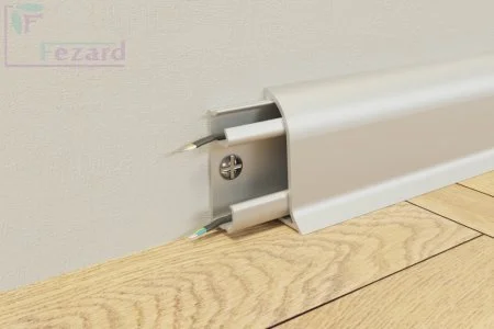 Алюминиевый плинтус Fezard Серебро 43х22х2,5м в Омске