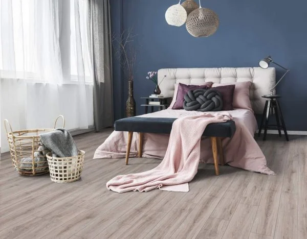 Ламинат Latat Elegante 10 Дуб Азау, 10мм, 33 кл. в Омске