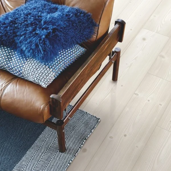 Ламинат Pergo Skara Pro Состаренная Белая Сосна L1251-03373 в Омске