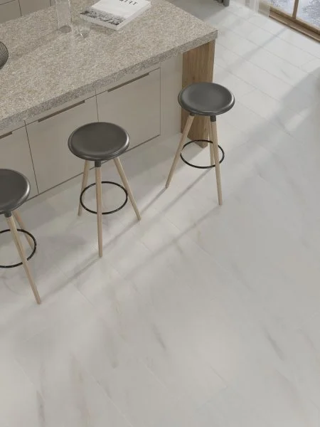 Ламинат Egger PRO 8/33 4V Large Aqua+ Мрамор Леванто белый EPL245 в Омске